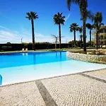 Da Pool & Garden View * ألفور