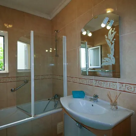 Da Pool&garden View *